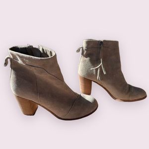 SEND OFFERS! Toms Lunata tan suede booties heeled boots. Size 8.